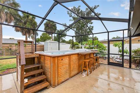 5010 Stolls Avenue, Tampa FL - photo 6 of 47