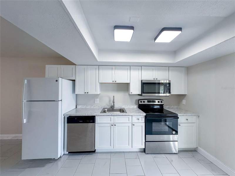 2 bedroom Townhouse at 15 W COUNTRY COVE, COUNTRY COVE VILLAS, KISSIMMEE — photo 4