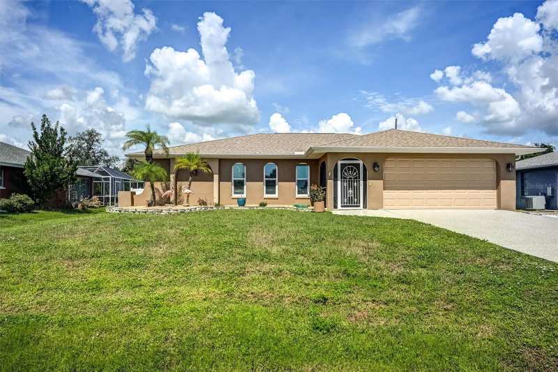 3 bedroom Single Family Residence at 726 Calvert Avenue, Port Charlotte Sec 008, Port Charlotte — photo 1