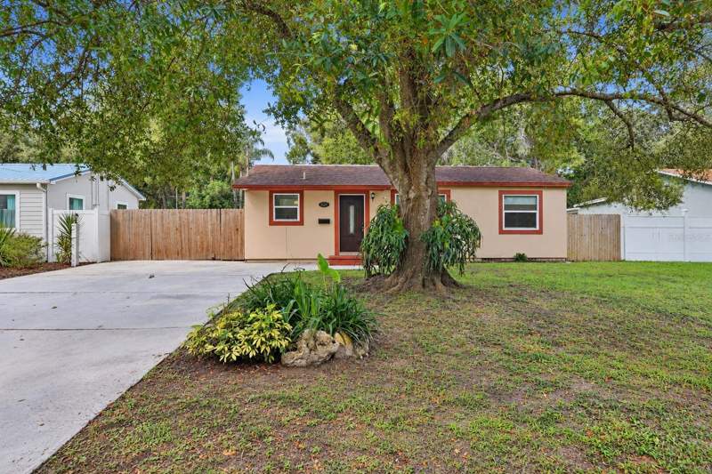 2 bedroom Single Family Residence at 5124 19th Street, Larrys Sub, St Petersburg — photo 2