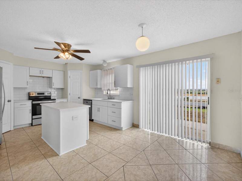 4 bedroom Single Family Residence at 1614 Herring Lane, Westchester Ph 06 07, Clermont — photo 5