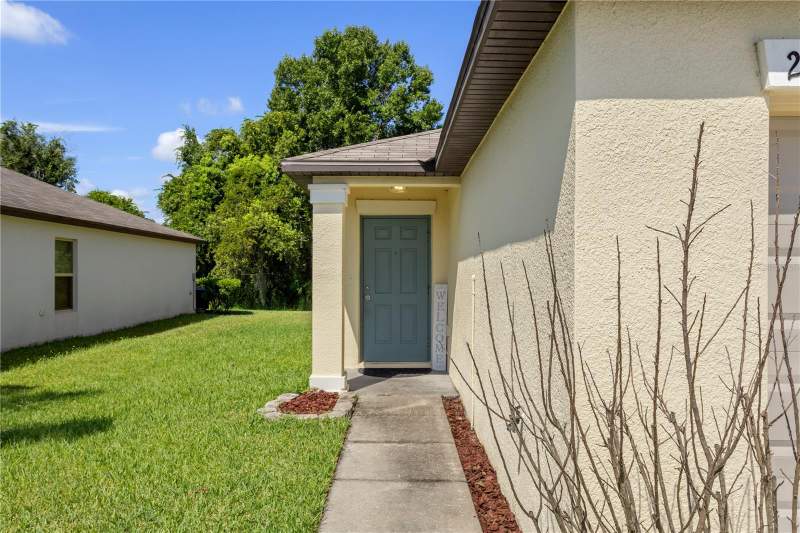 4 bedroom Single Family Residence at 2987 Moulden Hollow Drive, Hidden River Ph 1B, Zephyrhills — photo 3
