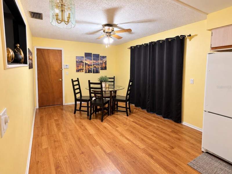 3 bedroom Single Family Residence at 1912 W Skyline Drive, Skyline Groves, Clearwater — photo 4