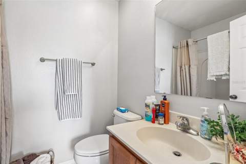 4864 Tuscan Loon Drive, Tampa FL - photo 12 of 25