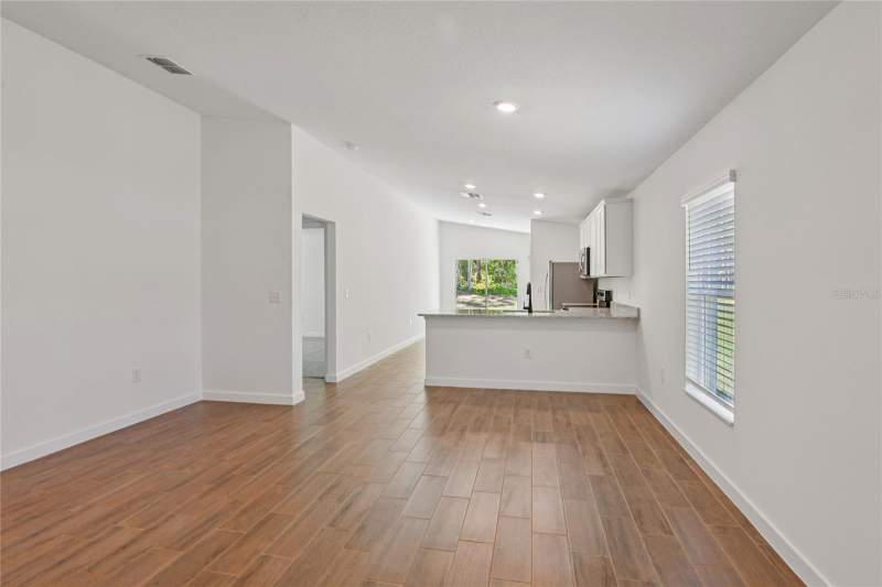 3 bedroom Single Family Residence at 14034 Ricebird Avenue, Royal Highlands, Weeki Wachee — photo 4
