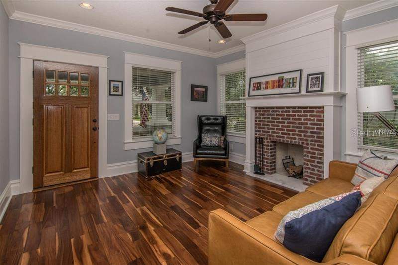 3 bedroom Single Family Residence at 905 S Bruce Street, Lingerlong, Tampa — photo 3