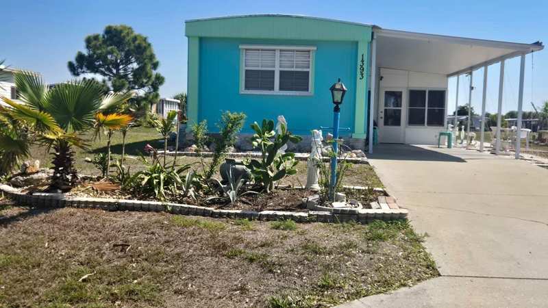 2 bedroom Manufactured Home at 1393 Mallard Drive, Hol Mob Estates 3rd Add, Englewood — photo 1