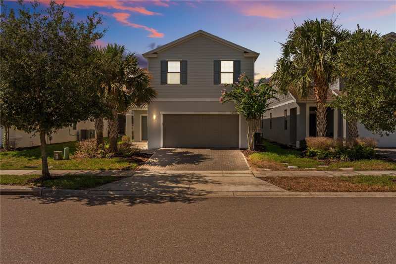 5 bedroom Single Family Residence at 8904 Prague Way, Windsor At Westside, Kissimmee — photo 1