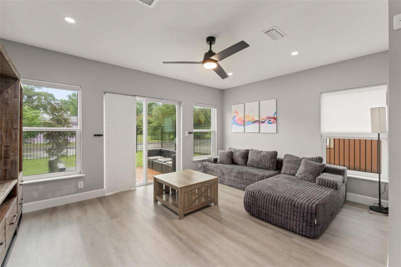 2 bedroom Single Family Residence at 2951 KINGS ROAD, MIDWAY, SANFORD — photo 3