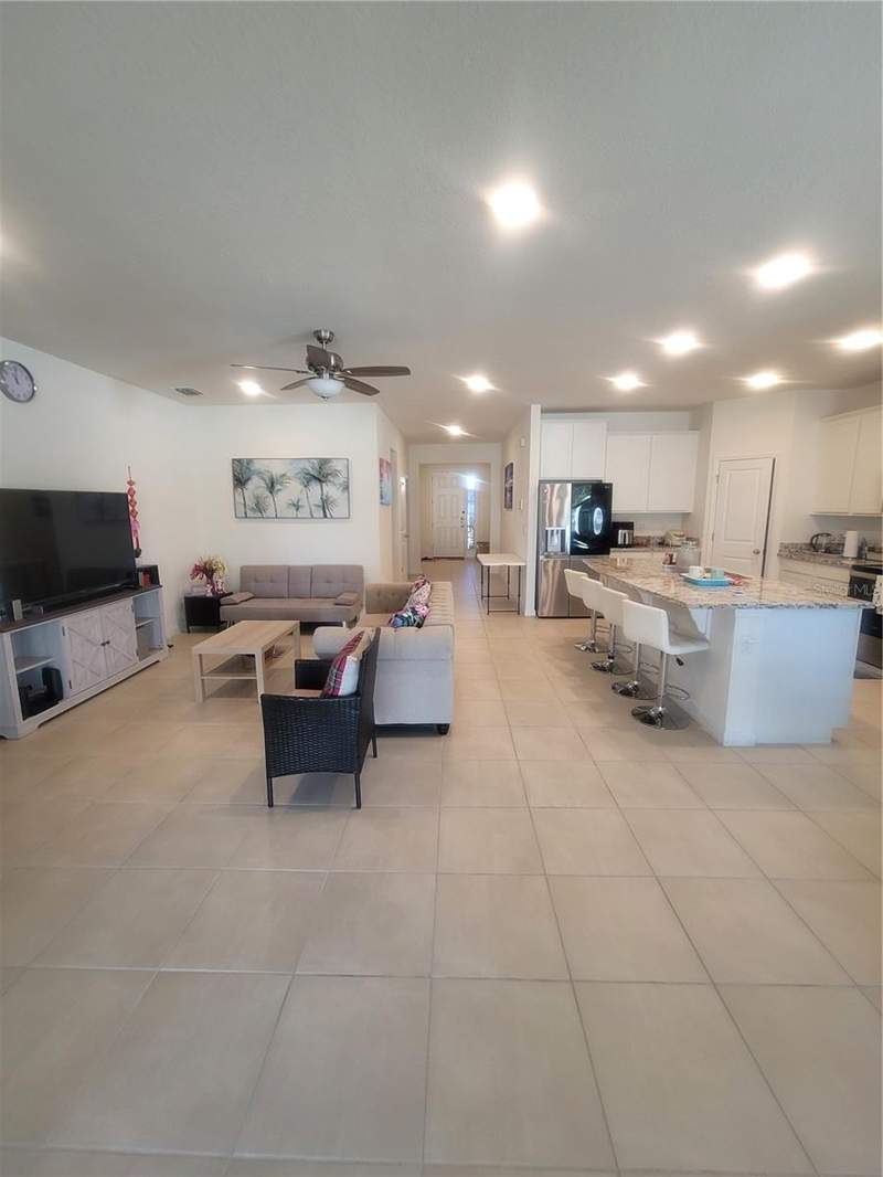 4 bedroom Single Family Residence at 7238 Steer Blade Drive, Silverado Ranch, Zephyrhills — photo 4