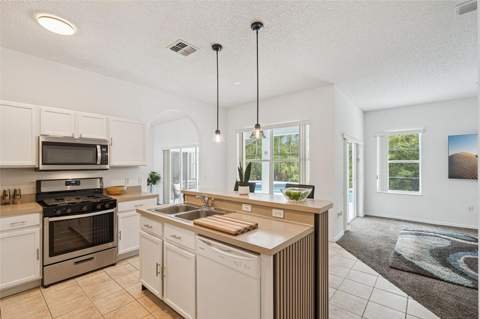 2529 Jasmine Trace Drive, Kissimmee FL - photo 13 of 52