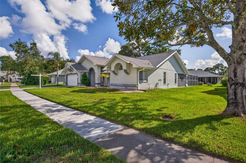 3 bedroom Single Family Residence at 13625 Deventer Court, Barrington Woods Ph 02, Hudson — photo 3
