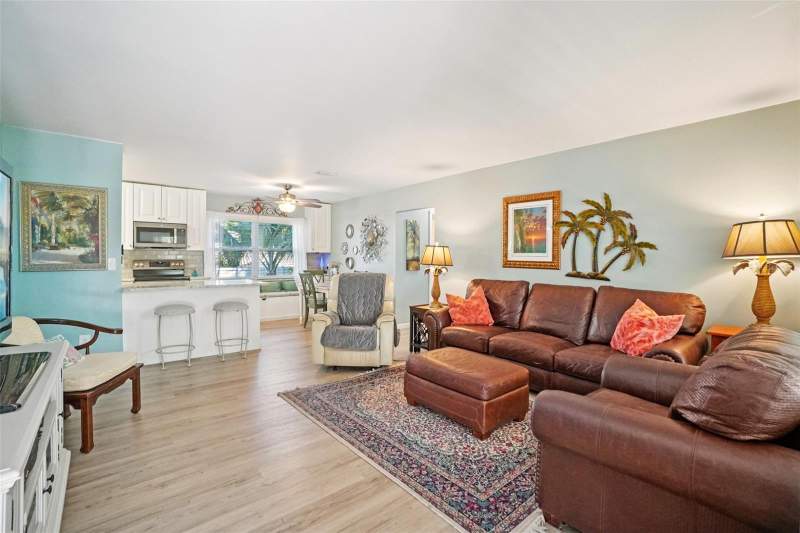 2 bedroom Single Family Residence at 2137 Malcolm Drive, Highland Lakes Unit Six, Palm Harbor — photo 4