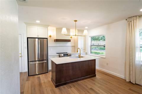 2090 76th Street, St Petersburg FL - photo 6 of 6