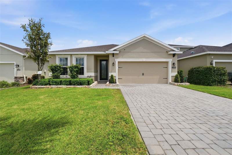 4 bedroom Single Family Residence at 12204 Blue Pacific Drive, Lucaya Lake Club Ph 3, Riverview — photo 2
