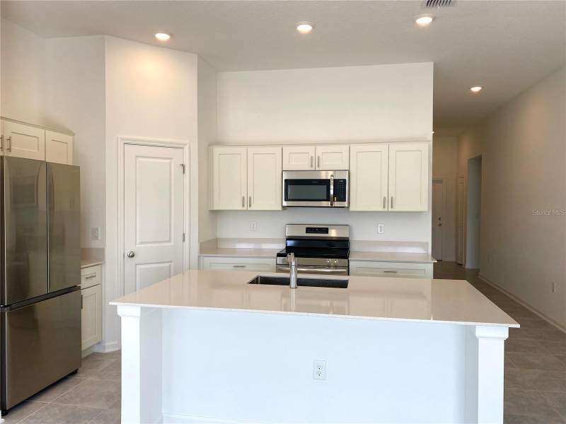 3 bedroom Single Family Residence at 4776 Cloister Street, Westview Pod B Neighborhood 2A & 2B Ph 1, Kissimmee — photo 2
