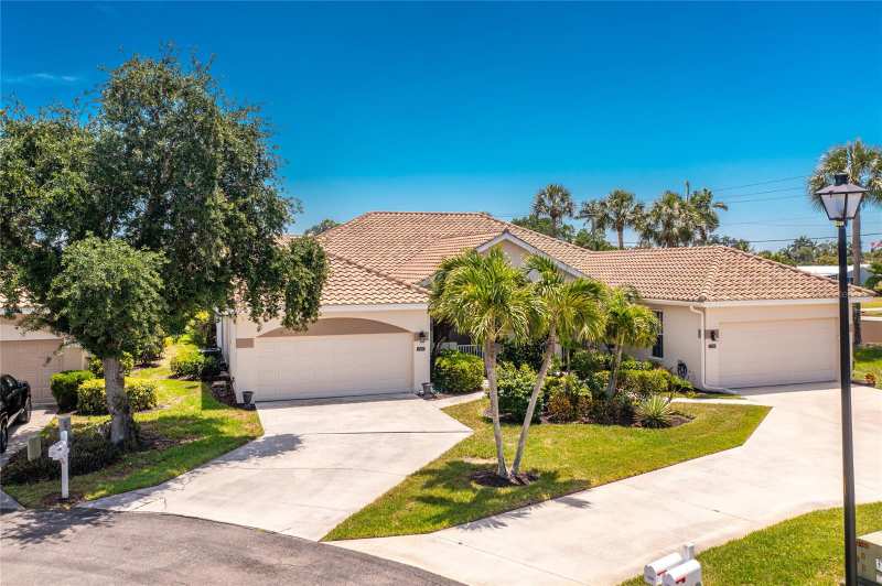 3 bedroom Villa at 15237 Knots Landing #6A, Waters Edge 2/Peppertree Poin, Fort Myers — photo 1