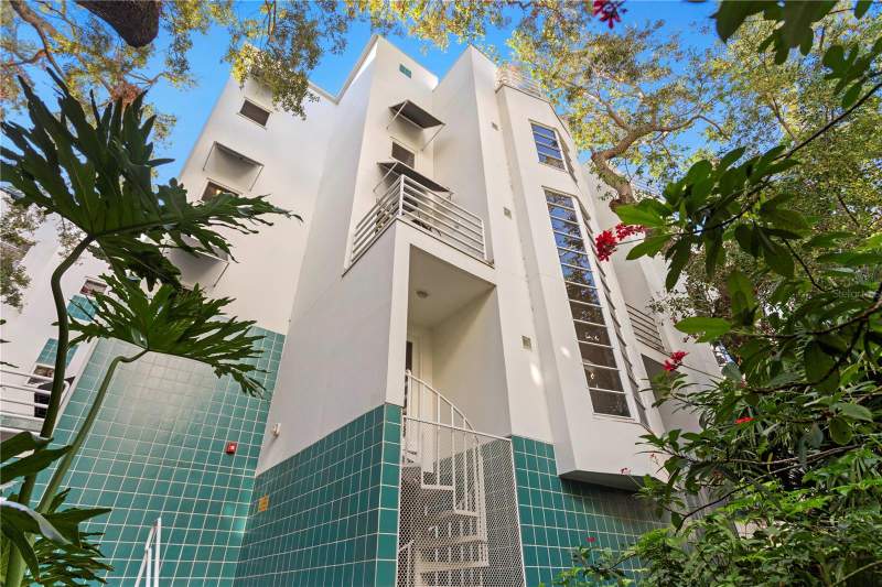 4950 BAYSHORE BOULEVARD #13C