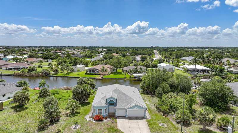 4 bedroom Single Family Residence at 9436 President Circle, Port Charlotte Sec 071, Port Charlotte — photo 1