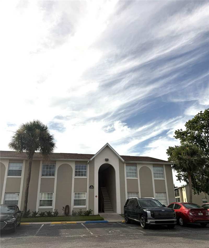 2 bedroom Condominium at 4325 Hector Court #5, Reserve At Perhing Oaks Condominium, Orlando — photo 1
