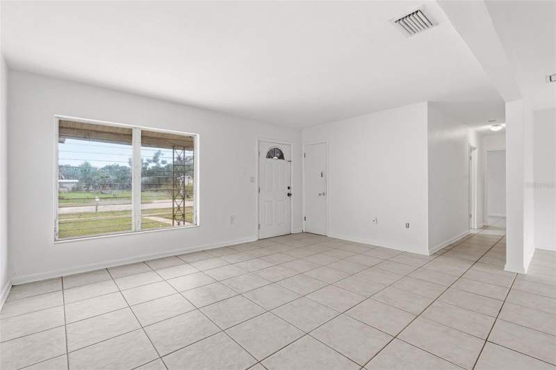 3 bedroom Single Family Residence at 21928 Beverly Avenue, Port Charlotte Sec 033, Port Charlotte — photo 3