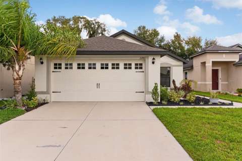 2242 Caspian Drive, home for sale in Lakeland 33805