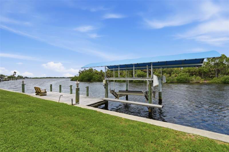 3 bedroom Single Family Residence at 470 Spring Lake Boulevard, Port Charlotte Sec 010, Port Charlotte — photo 4