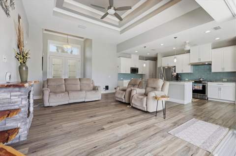 10686 Kearsarge Circle, Port Charlotte FL - photo 15 of 72