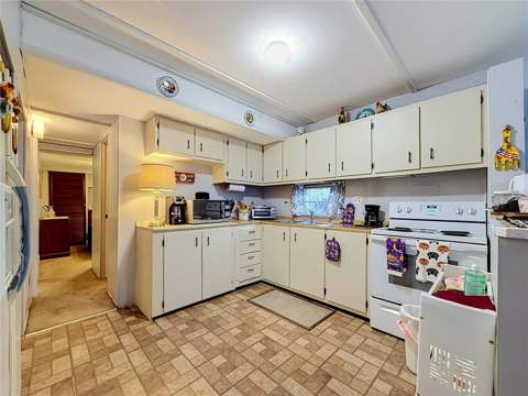 7490 46th Avenue #101, St Petersburg FL - photo 19 of 47