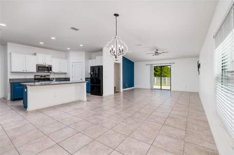 36077 Stable Wilk Avenue, Zephyrhills FL - photo 11 of 40