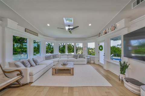 945 Bunker View Drive, Apollo Beach FL - photo 21 of 93