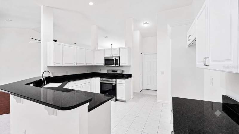 3 bedroom Single Family Residence at 3325 Indian Trail, Eustis Brightwater Place, Eustis — photo 4