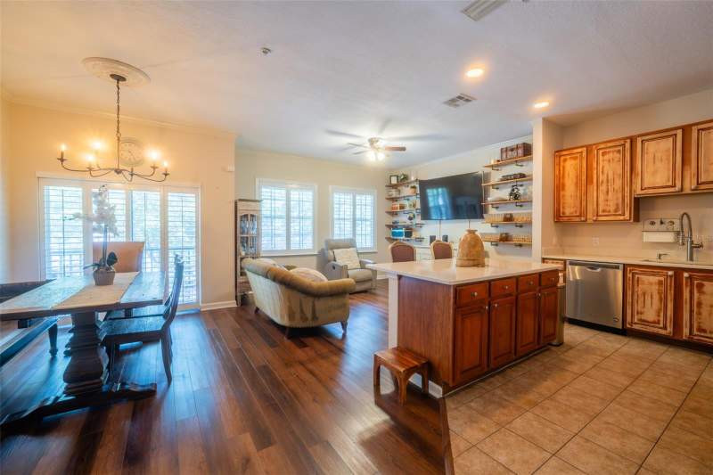 3 bedroom Townhouse at 815 S Fort Harrison Avenue, Murphys Place, Clearwater — photo 4