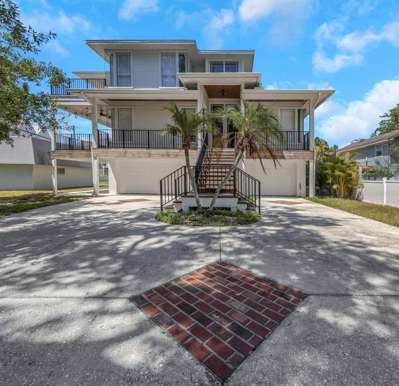 5 bedroom Single Family Residence at 606 Indiana Avenue, Crystal Beach Rev, Crystal Beach — photo 3