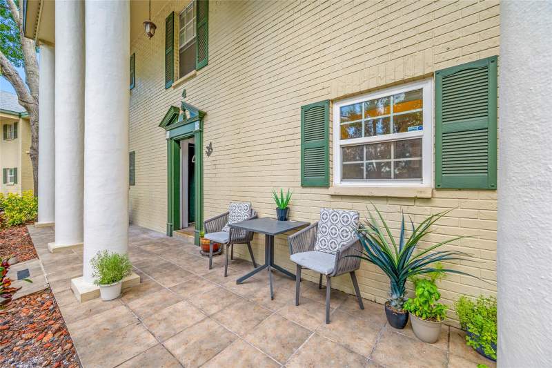 2 bedroom Condominium at 131 N MERCURY AVENUE #131, OAK LAKE CONDO, CLEARWATER — photo 2