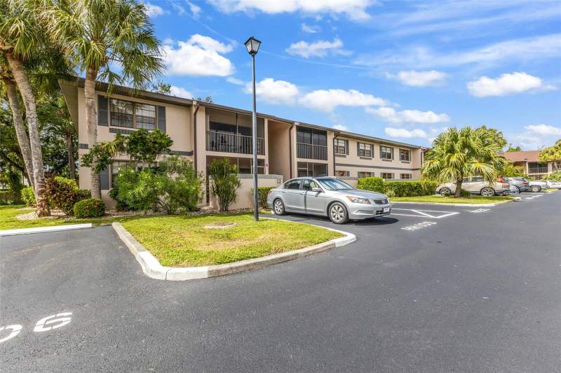 1 bedroom Condominium at 19505 Quesada Avenue #H208, Oaks 04, Port Charlotte — photo 3