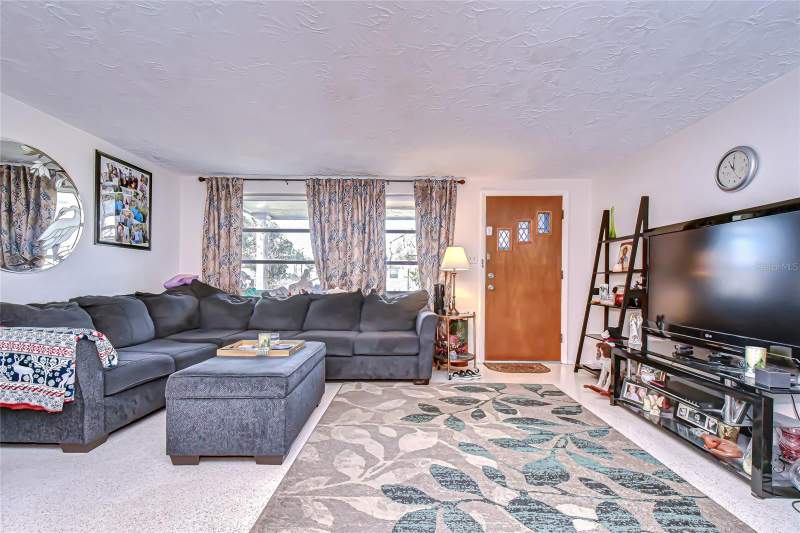 2 bedroom Single Family Residence at 2128 Shannon Drive, Holiday Gardens, Holiday — photo 4