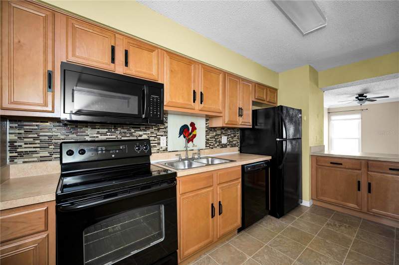 2 bedroom Condominium at 743 Haven Place #743, Palms Of Tarpon Spgs, Tarpon Springs — photo 3