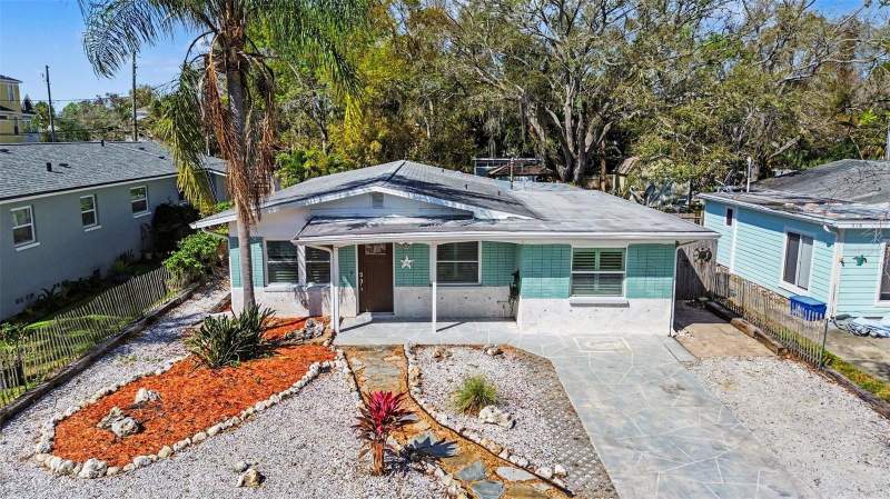 4 bedroom Single Family Residence at 318 Bath Street, Beekmans J C Sub, Tarpon Springs — photo 2
