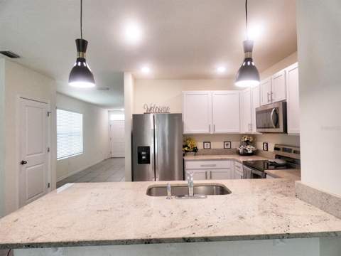 17014 Oval Rum Drive, Wimauma FL - photo 9 of 30