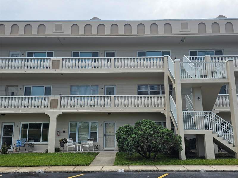2 bedroom Condominium at 2284 Philippine Drive #39, On Top Of The World, Clearwater — photo 2