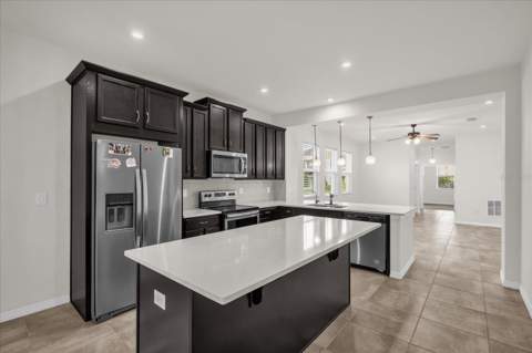 2444 Varenna Loop, Kissimmee FL - photo 7 of 42