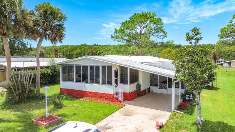 2 bedroom Manufactured Home at 2614 Mc Daniel Drive, Broadmoor, Kissimmee — photo 2