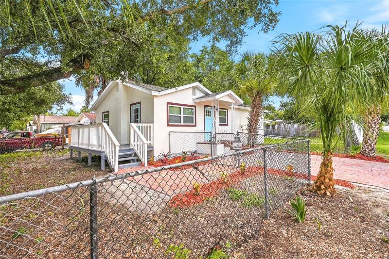 3 bedroom Single Family Residence at 1002 E Seward Street, Sulphur Spgs Add, Tampa — photo 5