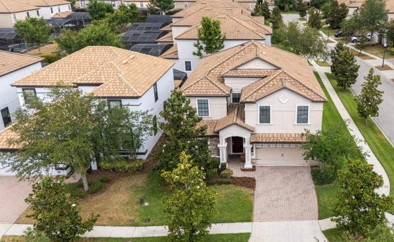 9 bedroom Single Family Residence at 1450 Rolling Fairway Drive, Stoneybrook South Ph G-1, Davenport — photo 2