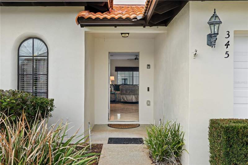 4 bedroom Single Family Residence at 345 Summer Place Loop, High Grove Unit 01 Lt 01 Pb 50 Pg 19-20, Clermont — photo 5
