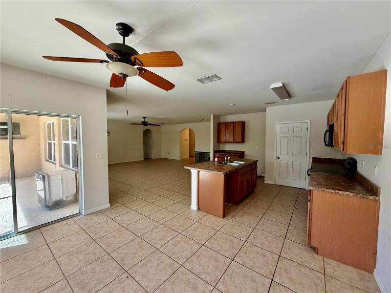 4 bedroom Single Family Residence at 15359 Ancel Circle, Port Charlotte Sub Sec 81, Port Charlotte — photo 3