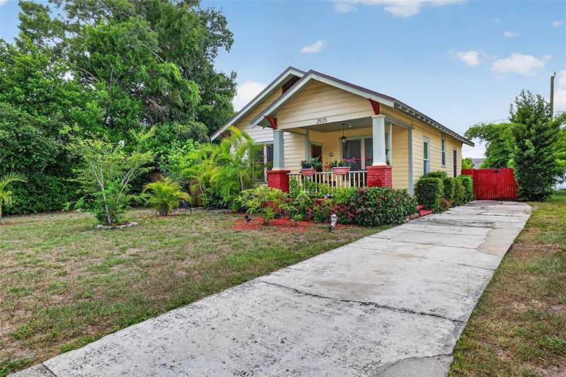 2 bedroom Single Family Residence at 2535 15th Avenue, Avalon, St Petersburg — photo 2
