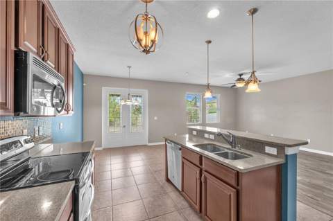 710 Parker Den Drive, Ruskin FL - photo 10 of 30