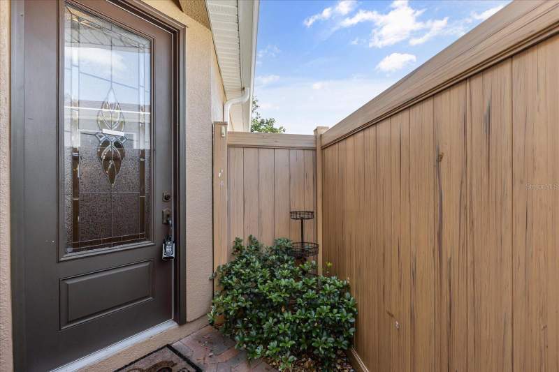 2 bedroom Single Family Residence at 126 Bayou Bend Road, Cascades/Groveland #2 & 3 Repl, Groveland — photo 4